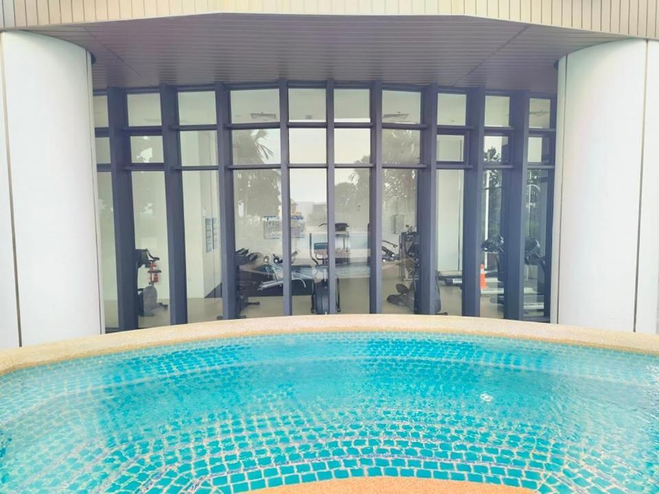 1519 Almas Suites Seaview Sunrise Netflix By Stay Nusajaya  Exterior photo